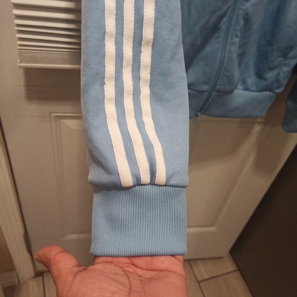 COPY - Adidas full zip up windbreaker jacket - Picture 5 of 15